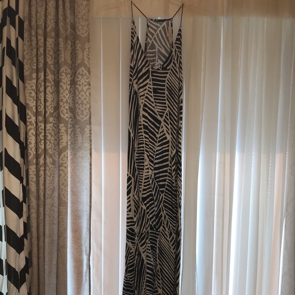 ANN TAYLOR FULL LENGTH MAXI DRESS